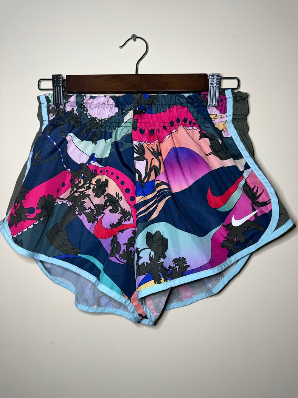 Nike Dri-fit Women's Pink Blue Multicolor Athletic Running Shorts